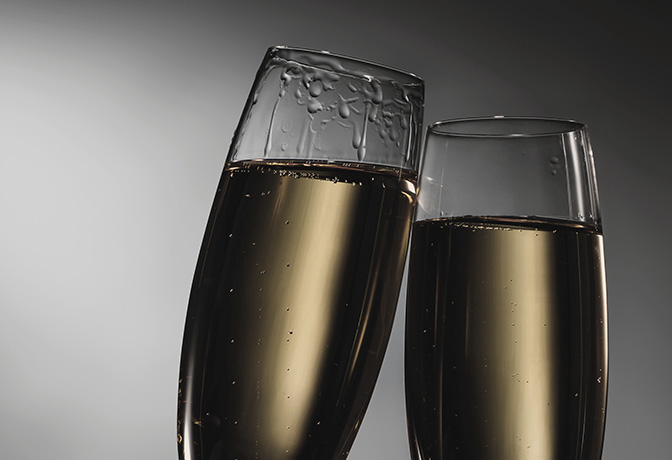 two glasses clink